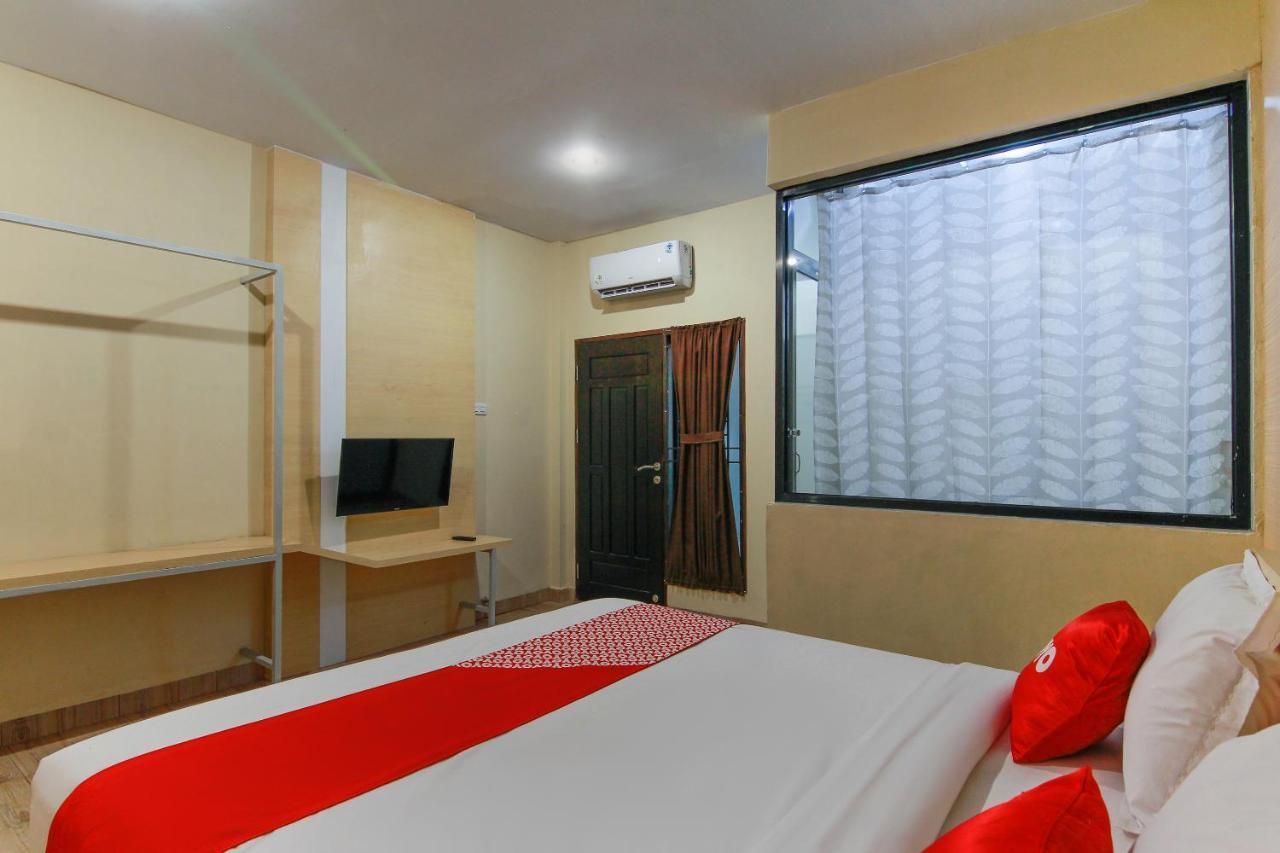 Capital O 3476 Millenium Inn 棉兰 外观 照片