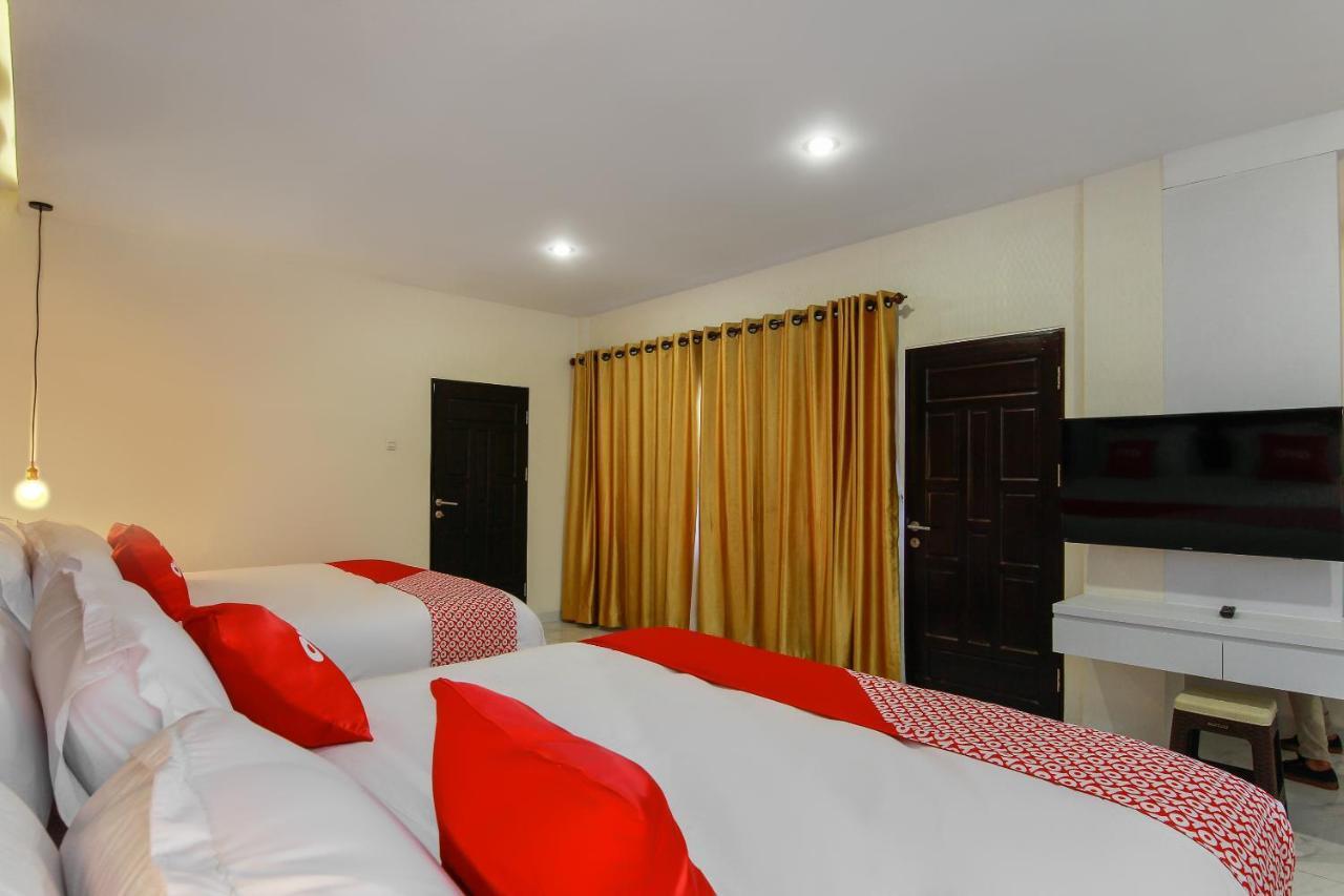 Capital O 3476 Millenium Inn 棉兰 外观 照片